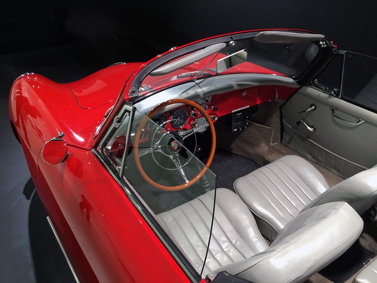 Porsche 356B Carrera 2 Interior
